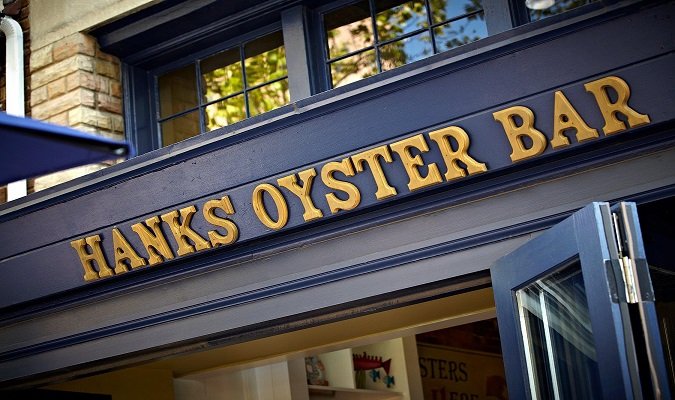 Hank’s Oyster Bar